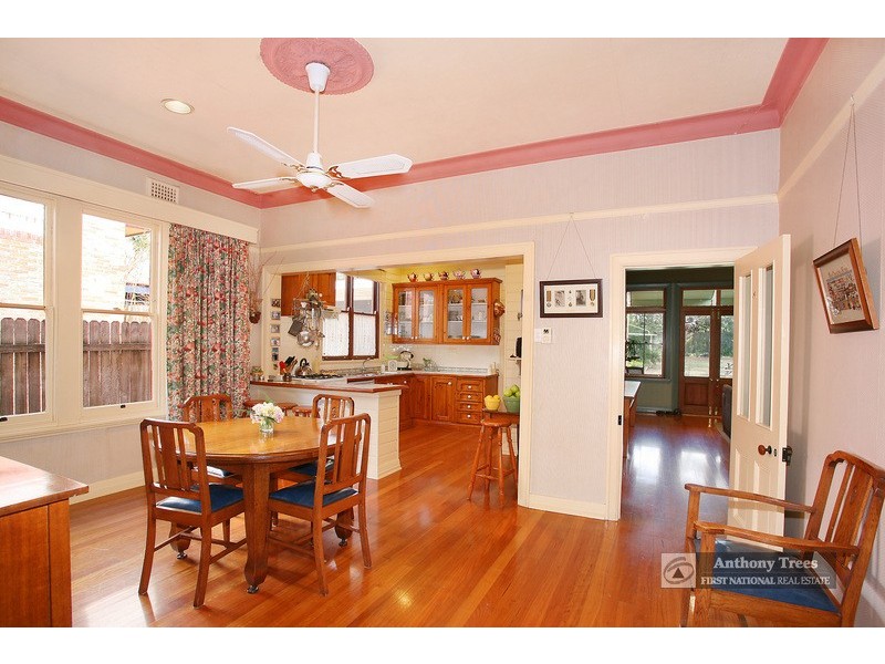 27 Alexandria Ave, Eastwood NSW 2122