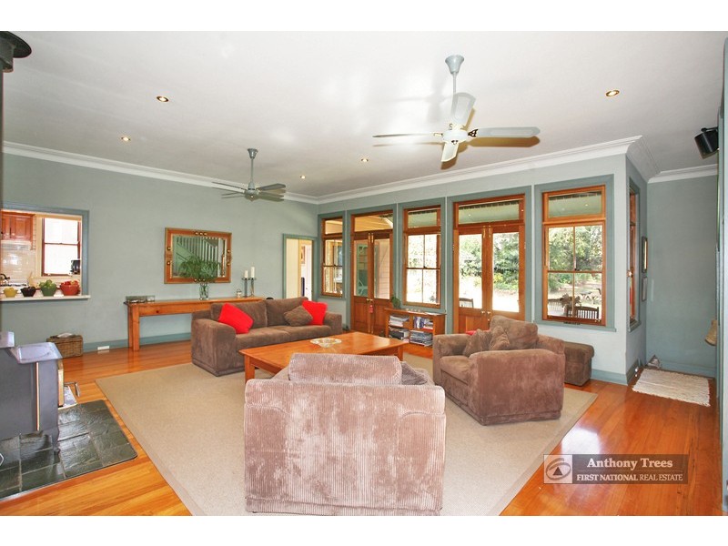 27 Alexandria Ave, Eastwood NSW 2122