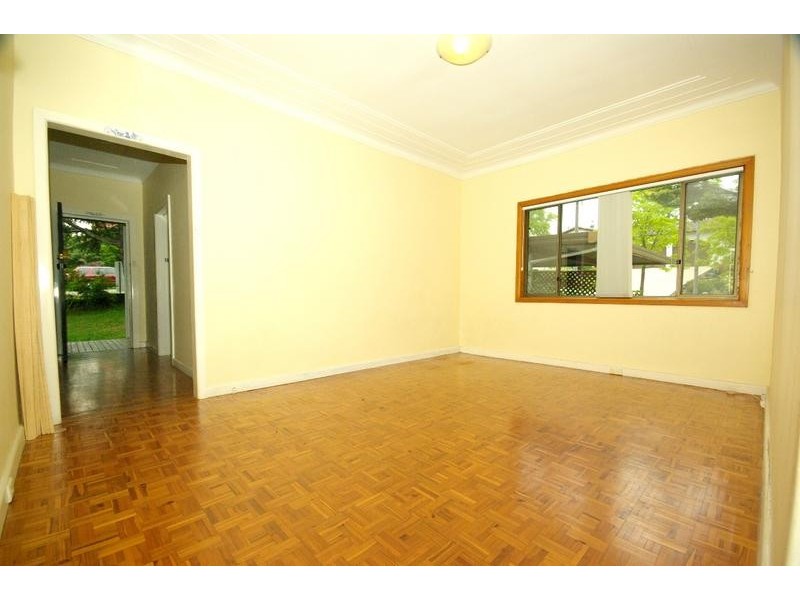 12 Edgar St, Eastwood NSW 2122