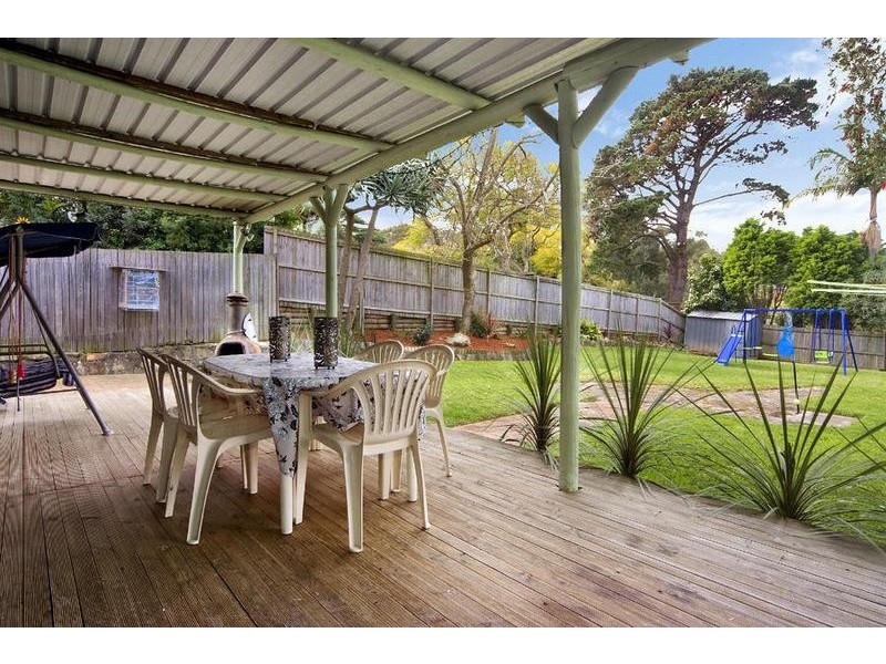 19 Commissioners Rd, Denistone NSW 2114