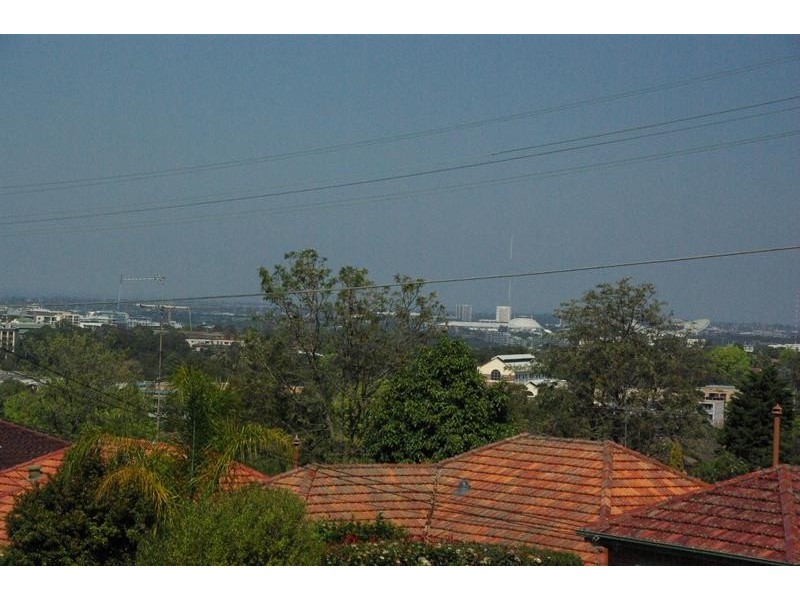19 Commissioners Rd, Denistone NSW 2114