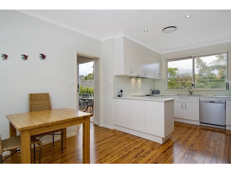 27 Harley Cres, Eastwood NSW 2122