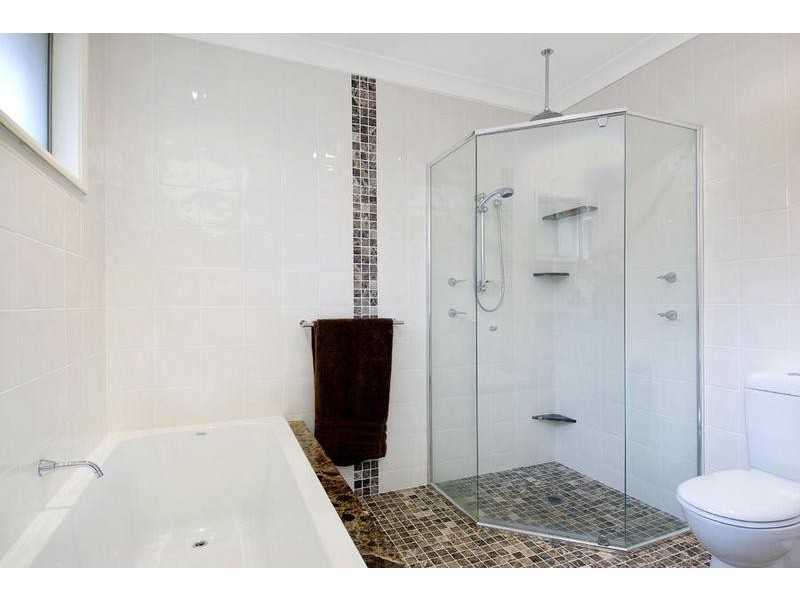 27 Harley Cres, Eastwood NSW 2122