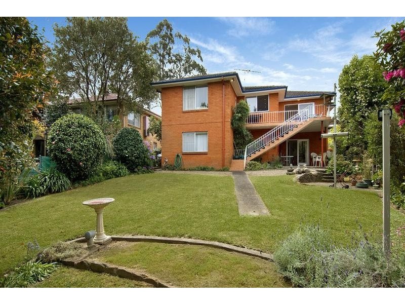 27 Harley Cres, Eastwood NSW 2122