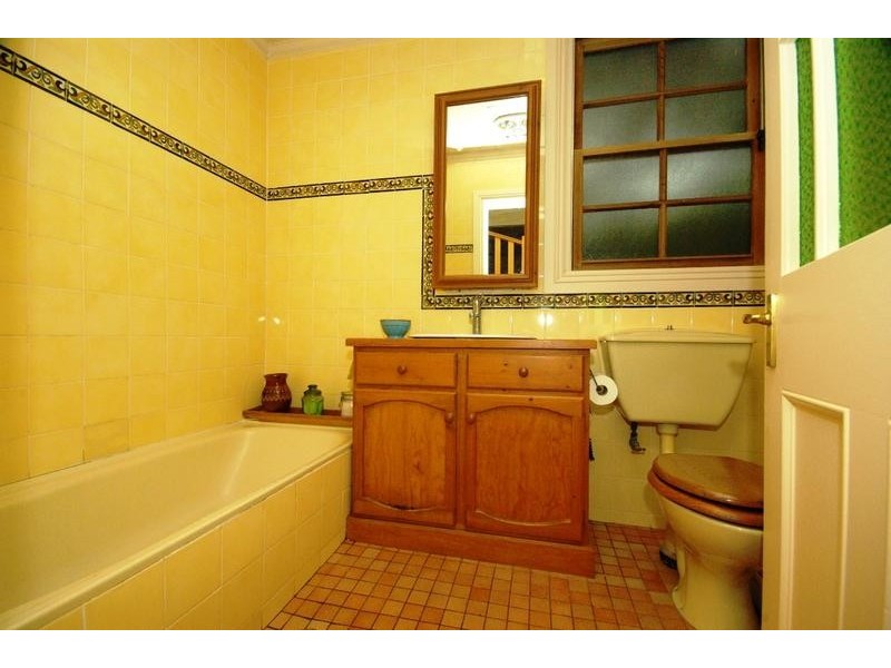 28 Alexandria Ave, Eastwood NSW 2122