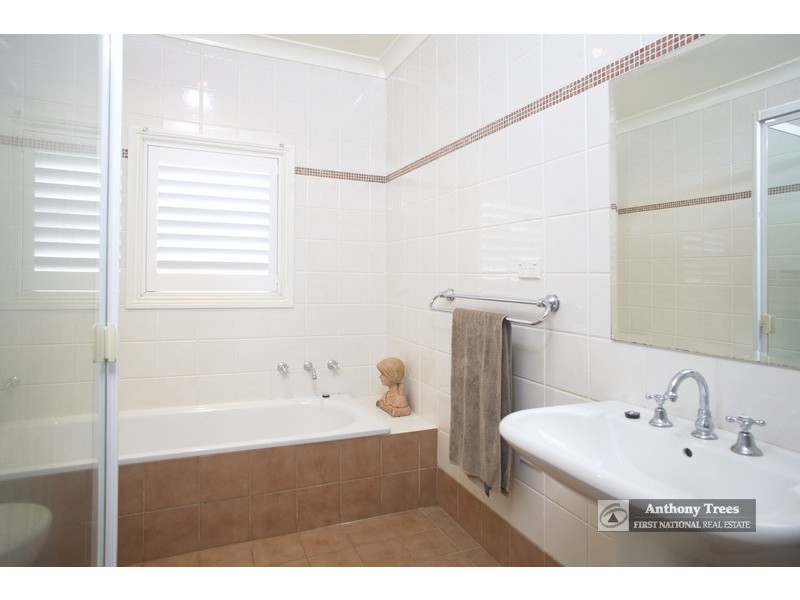 34 Melville St, West Ryde NSW 2114