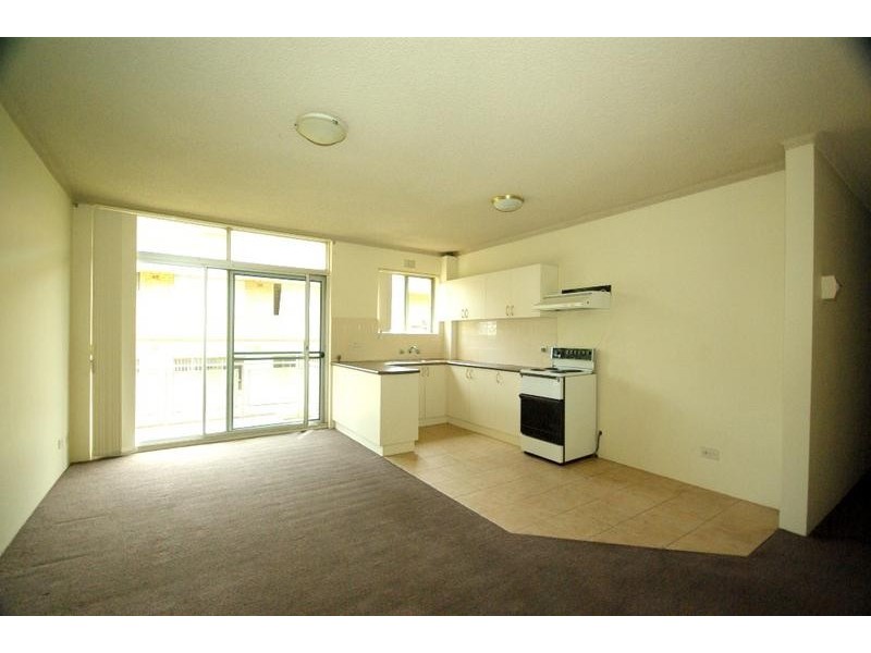 5/18 Rowe St, Eastwood NSW 2122