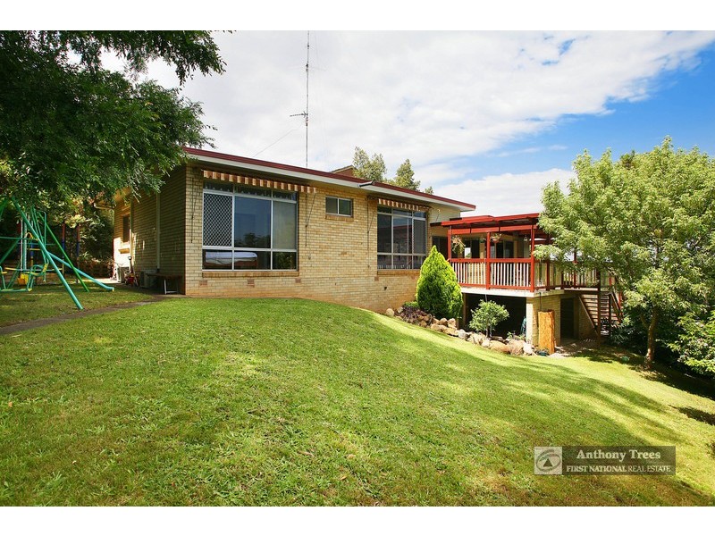 7 Bankshill Cres, Carlingford NSW 2118