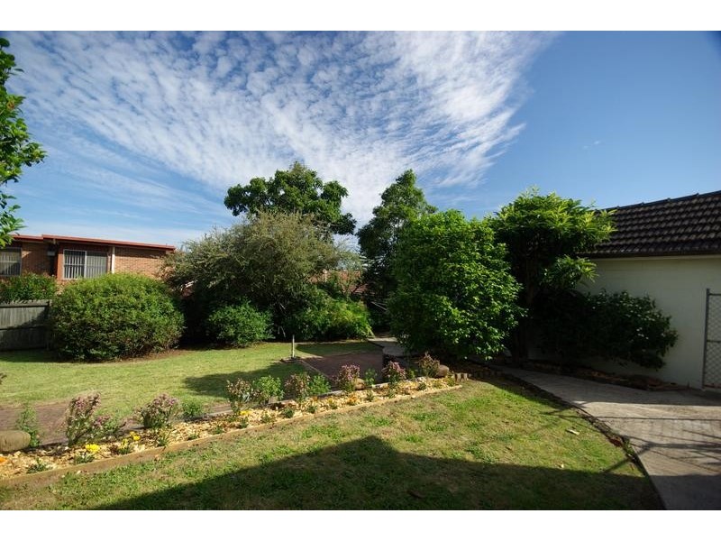 4 Salter Cres, Denistone East NSW 2112