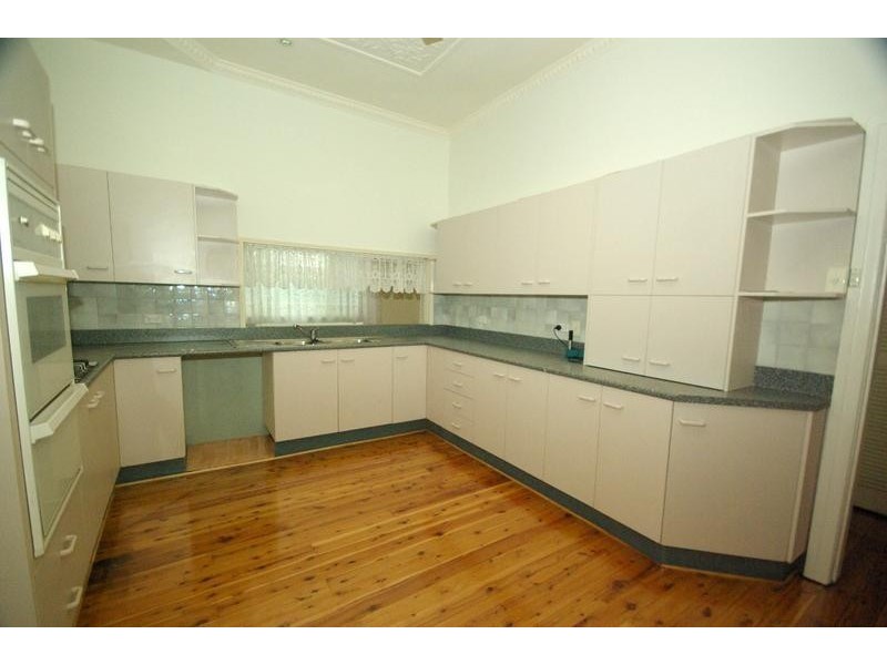 19 Hillview Road, Eastwood NSW 2122