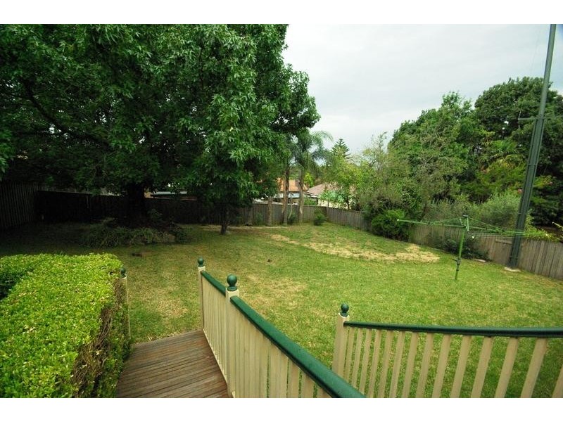 19 Hillview Road, Eastwood NSW 2122