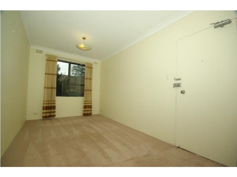 10/18 Meadow Cres, Meadowbank NSW 2114