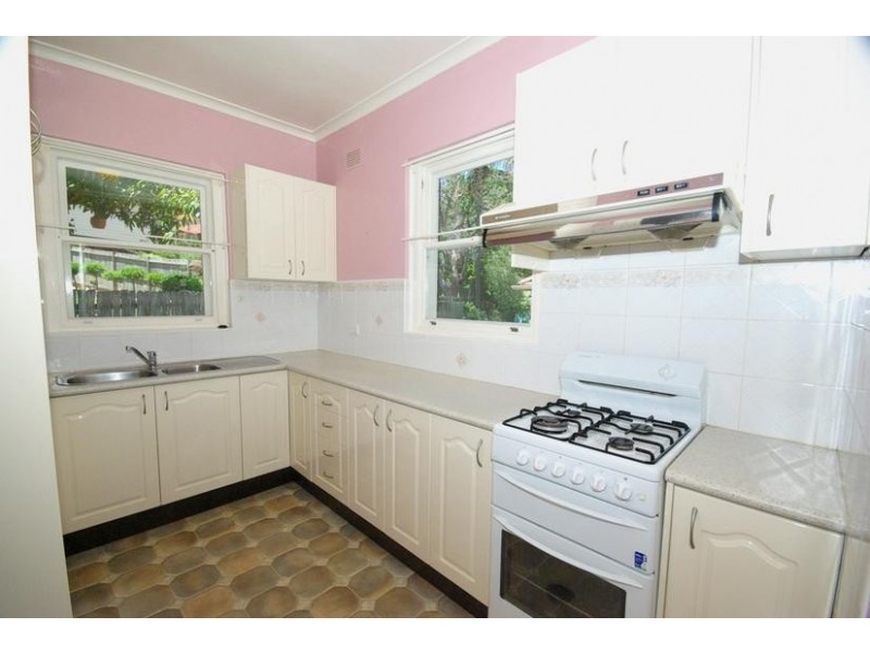 37 Mirool St, Denistone West NSW 2114