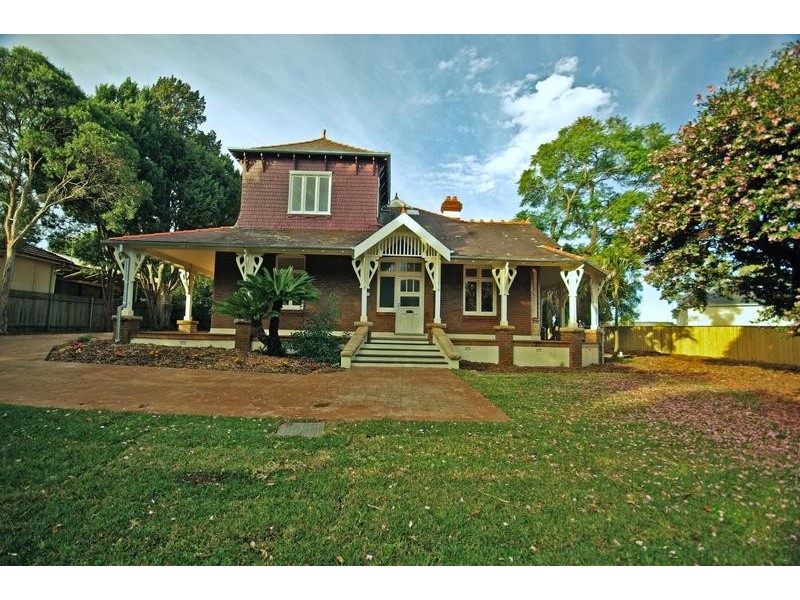 11 Pennant Avenue, Denistone NSW 2114