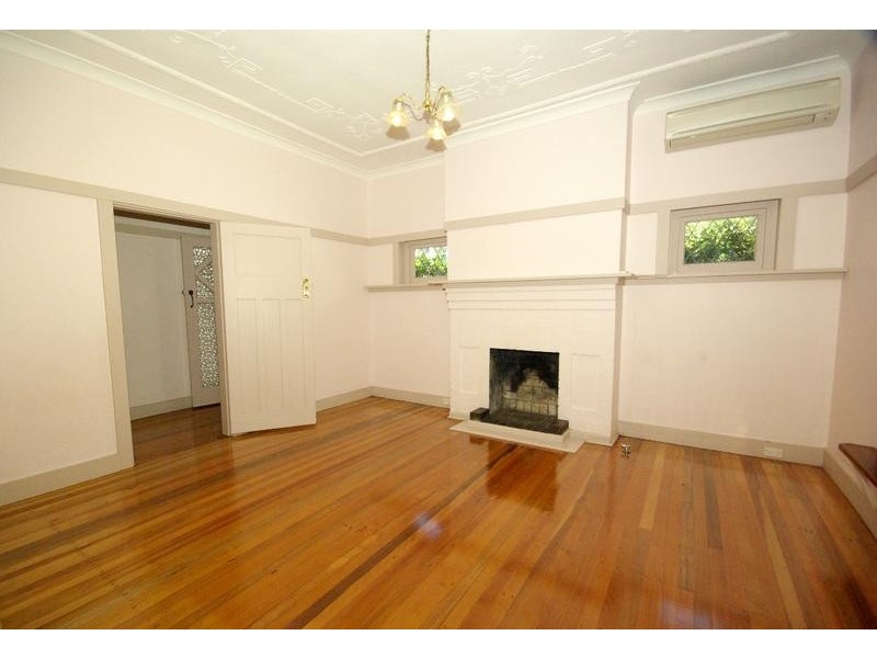 24 Railway Ave, Eastwood NSW 2122