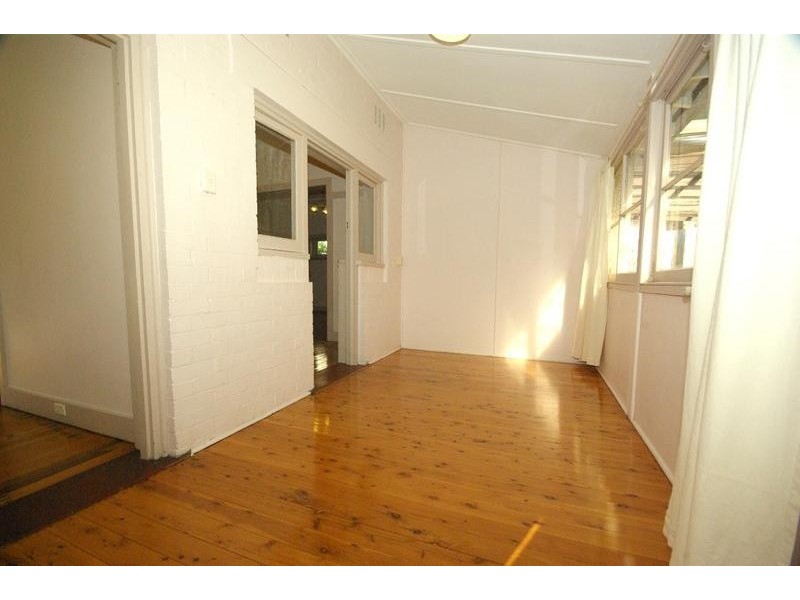 24 Railway Ave, Eastwood NSW 2122