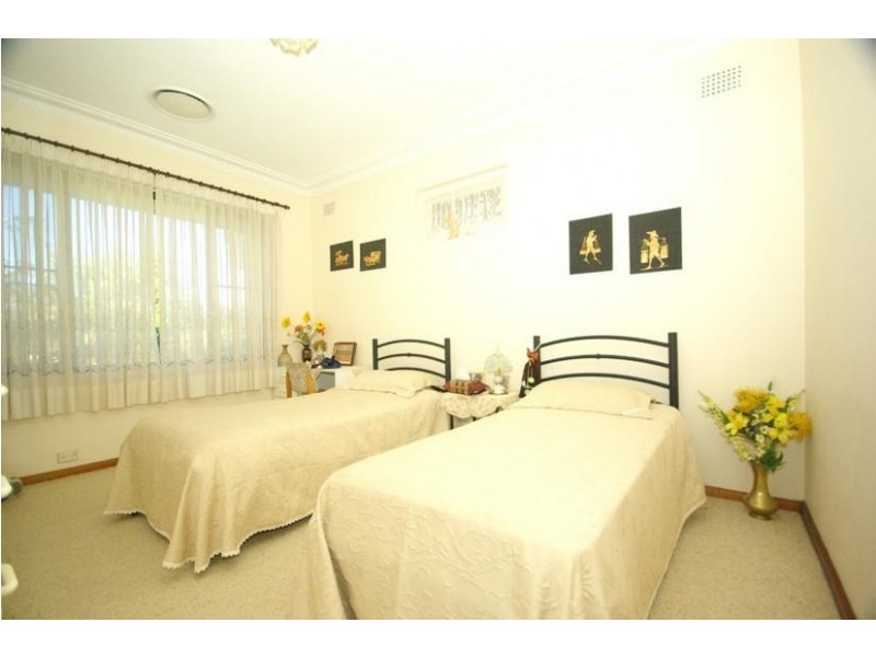 20 Kingsford Ave, Eastwood NSW 2122