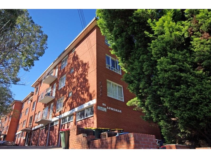 1/35 Meadow Crescent, Meadowbank NSW 2114