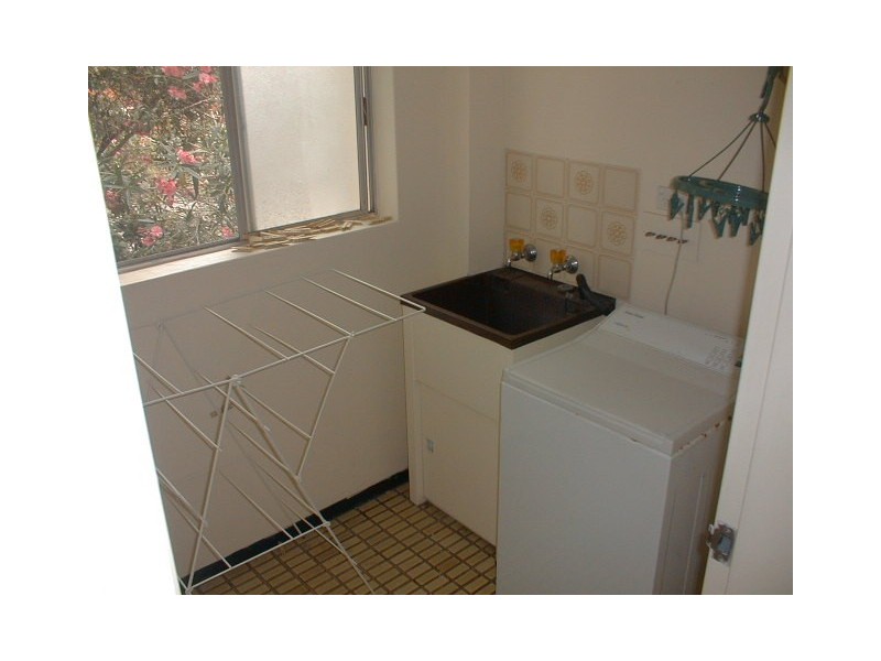 10/50 Meadow Cres, Meadowbank NSW 2114