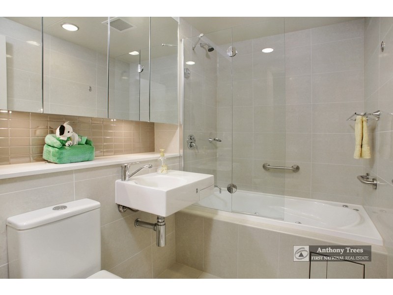 35/13 Bay Drive, Meadowbank NSW 2114