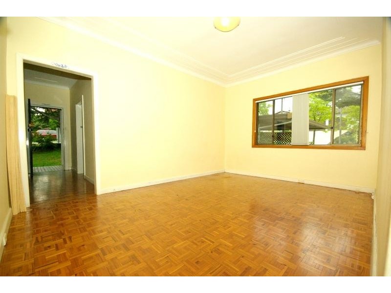 12 Edgar St, Eastwood NSW 2122