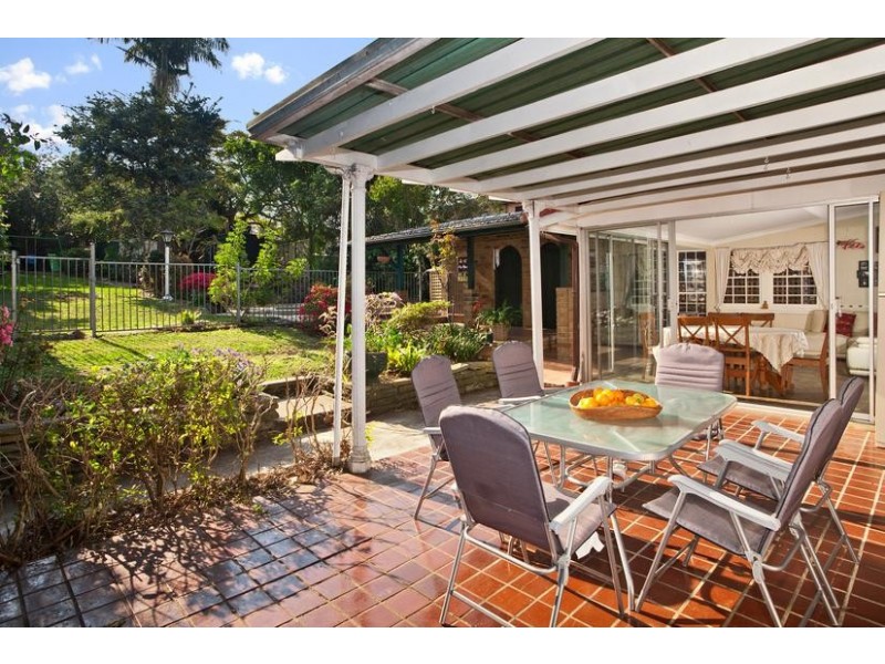 2 Kings Rd, Denistone East NSW 2112