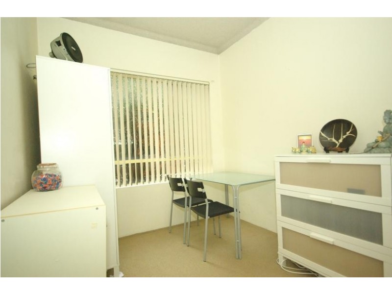 1/35 Meadow Cr, Meadowbank NSW 2114