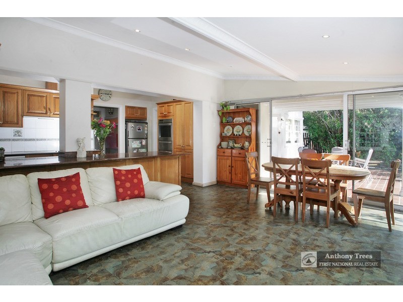 2 Kings Rd, Denistone East NSW 2112
