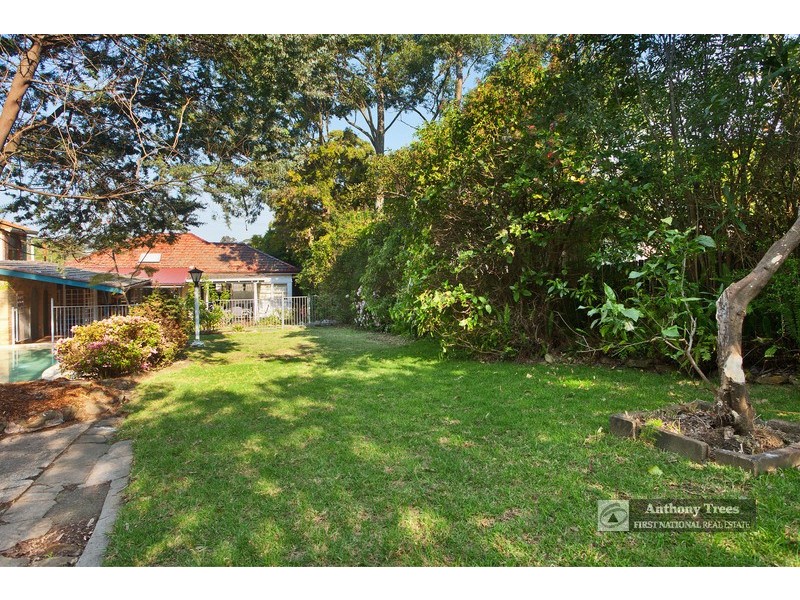 2 Kings Rd, Denistone East NSW 2112