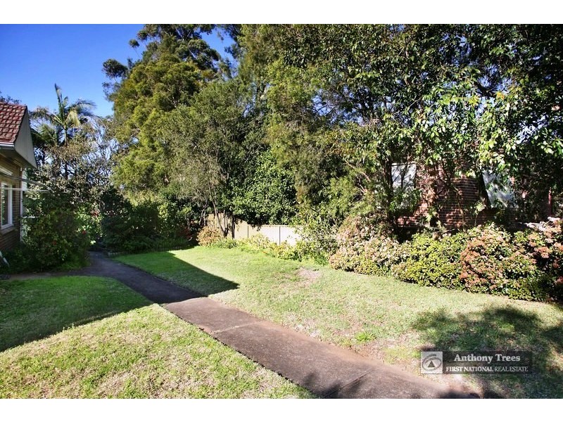 12 Valley Rd, Eastwood NSW 2122