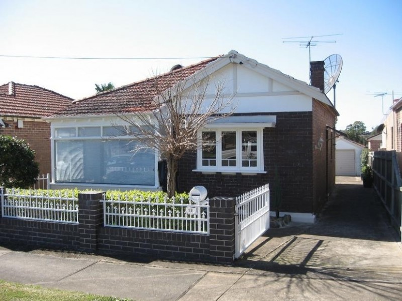 19 Brande St, Belmore NSW 2192