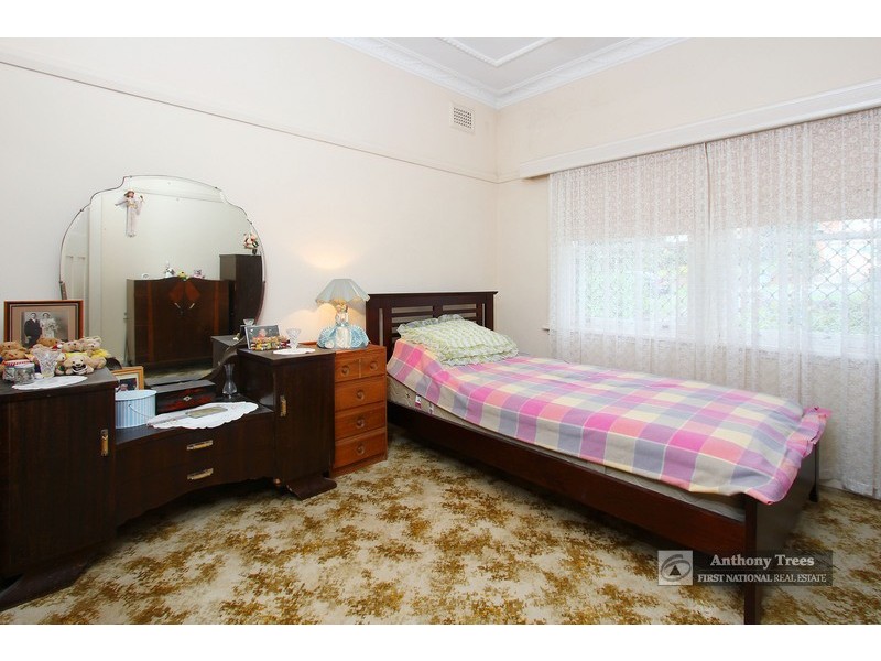 13 Sybil St, Eastwood NSW 2122