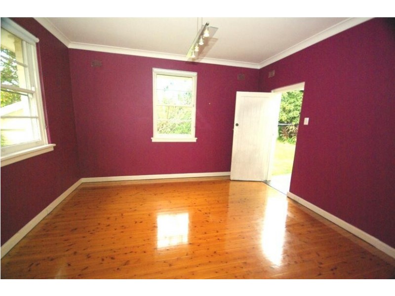 19 Gallard Street, Denistone East NSW 2112