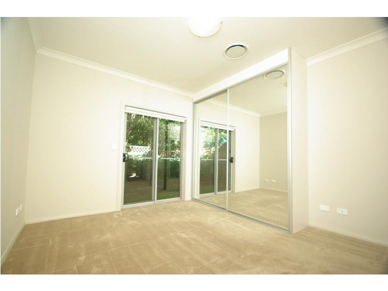 2/64 Rutledge St, Eastwood NSW 2122