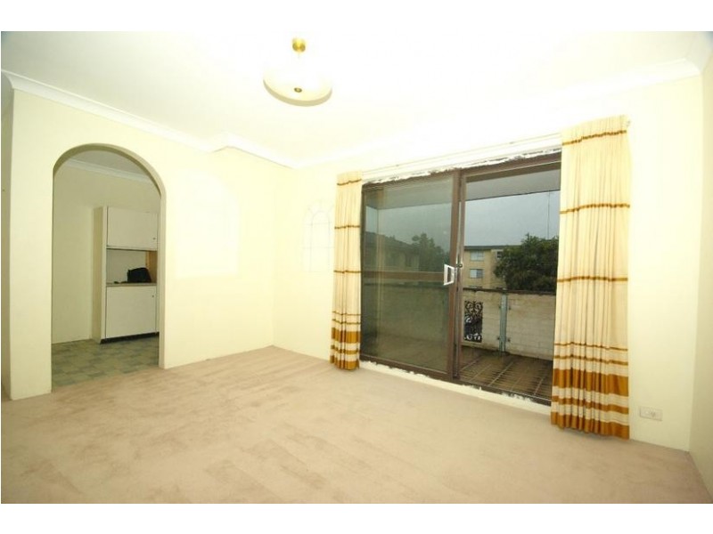 10/18 Meadow Crescent, Meadowbank NSW 2114