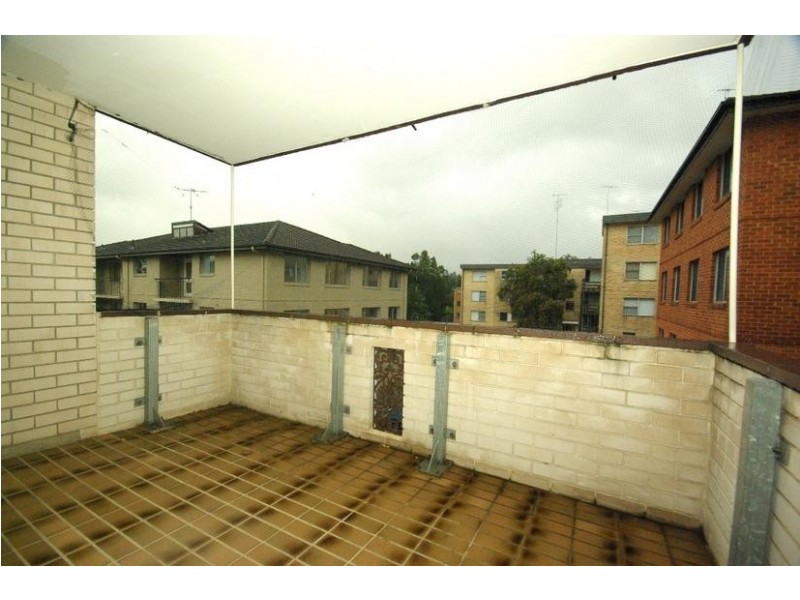 10/18 Meadow Crescent, Meadowbank NSW 2114