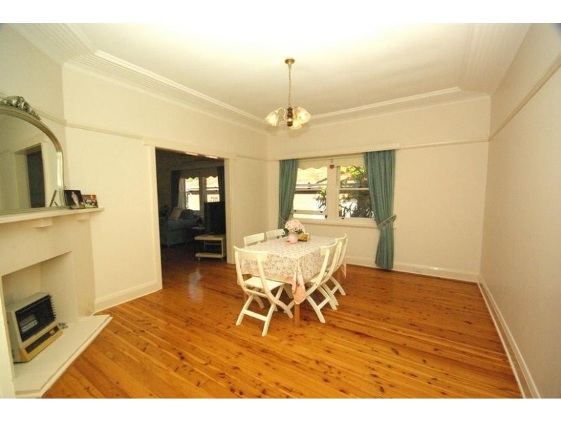 15 Gordon Crescent, Denistone NSW 2114