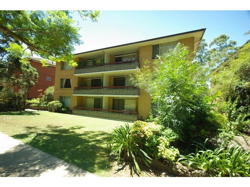 8/53 Doomben Avenue, Eastwood NSW 2122