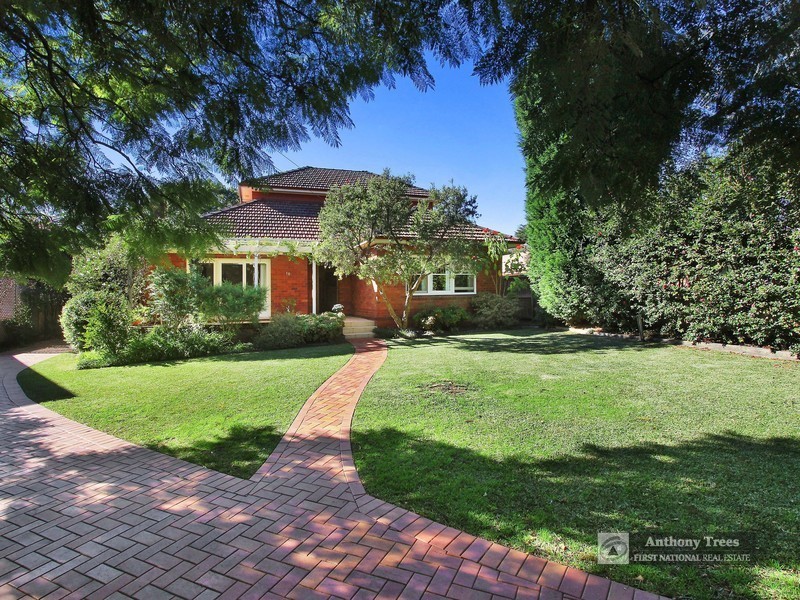 18 Lincoln St, Eastwood NSW 2122