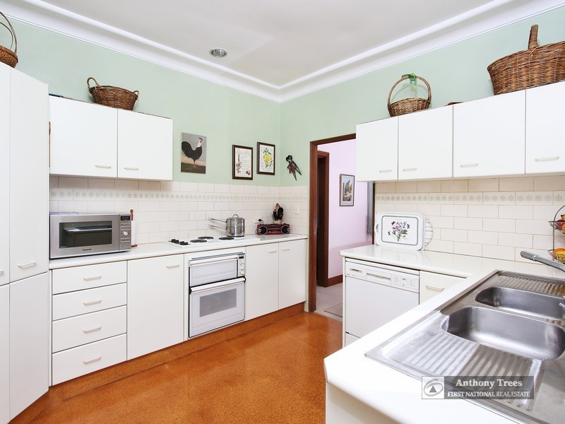 18 Lincoln St, Eastwood NSW 2122