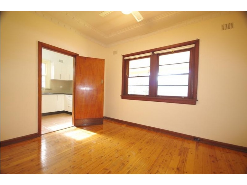 10 Wentworth Avenue, Eastwood NSW 2122