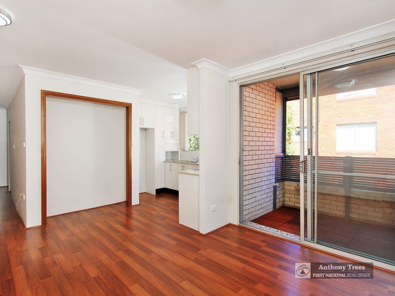 8/48 Pittwater Rd, Gladesville NSW 2111