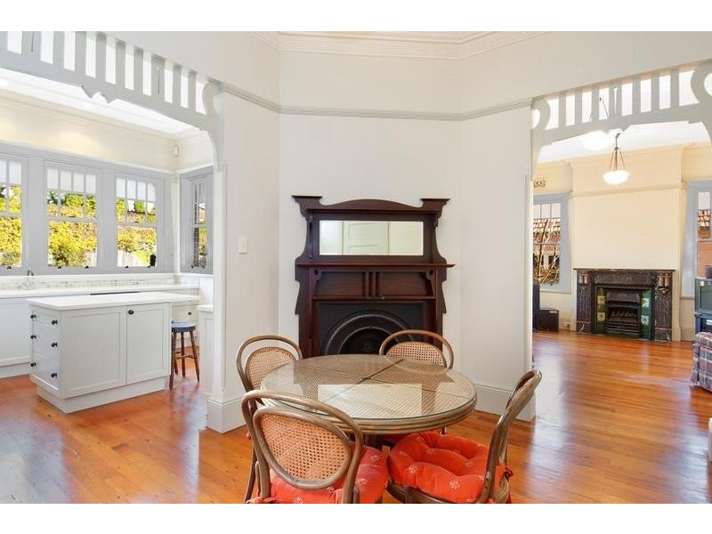 18 Clanwilliam St, Eastwood NSW 2122