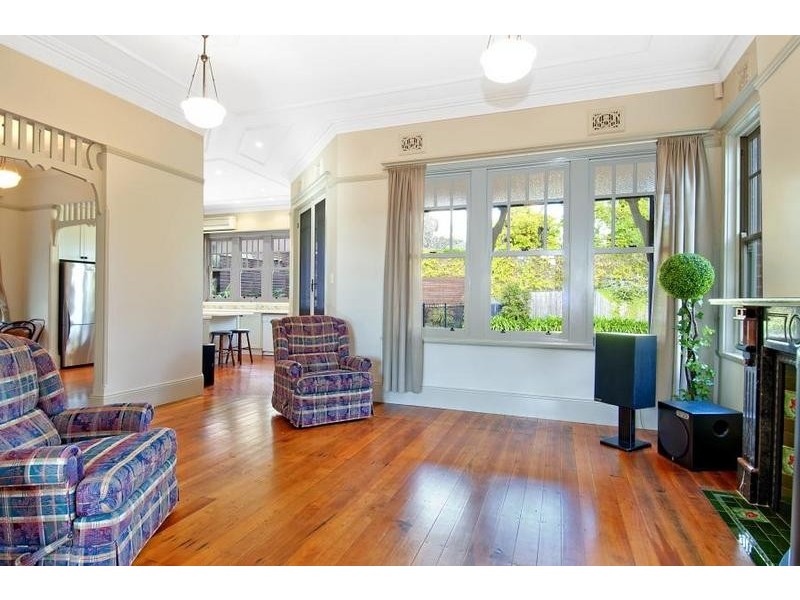 18 Clanwilliam St, Eastwood NSW 2122