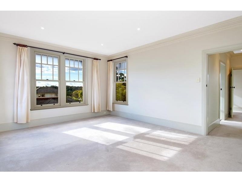 18 Clanwilliam St, Eastwood NSW 2122