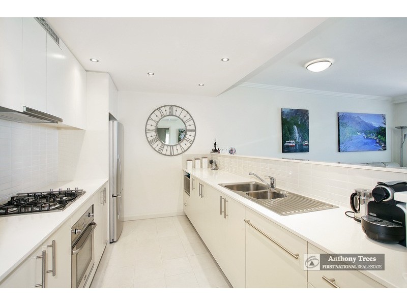 16/13 Bay Dr, Meadowbank NSW 2114