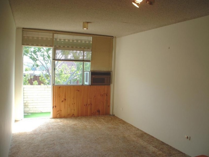 11/4 Sherbrooke Rd, West Ryde NSW 2114