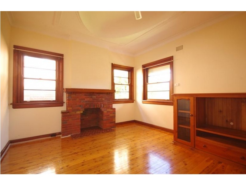 10 Wentworth Rd, Eastwood NSW 2122