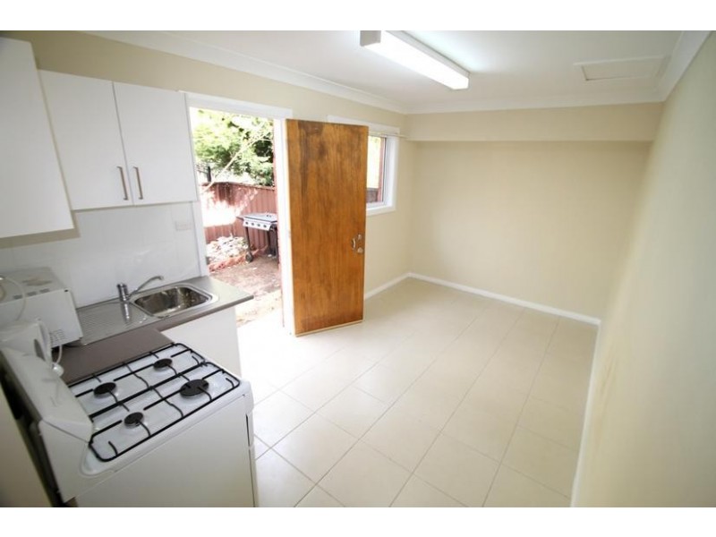 Lovell Rd, Eastwood NSW 2122