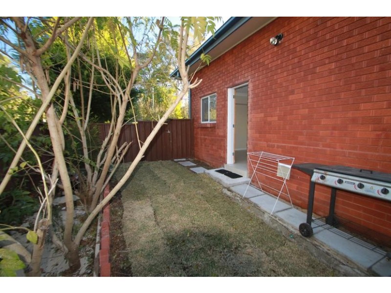 Lovell Rd, Eastwood NSW 2122